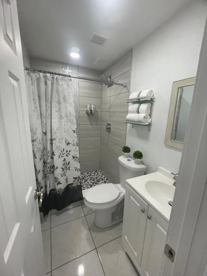 Tranquilo Y Fantastico Apartamento Cerca De Playas Y Areopuerto Tampa